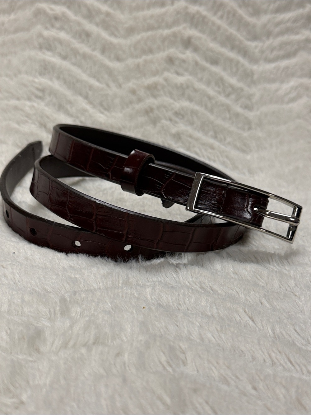 Nine West Genuine  Leather Brown Croc Print Skinny Belt, Silver Tone Buckle, M